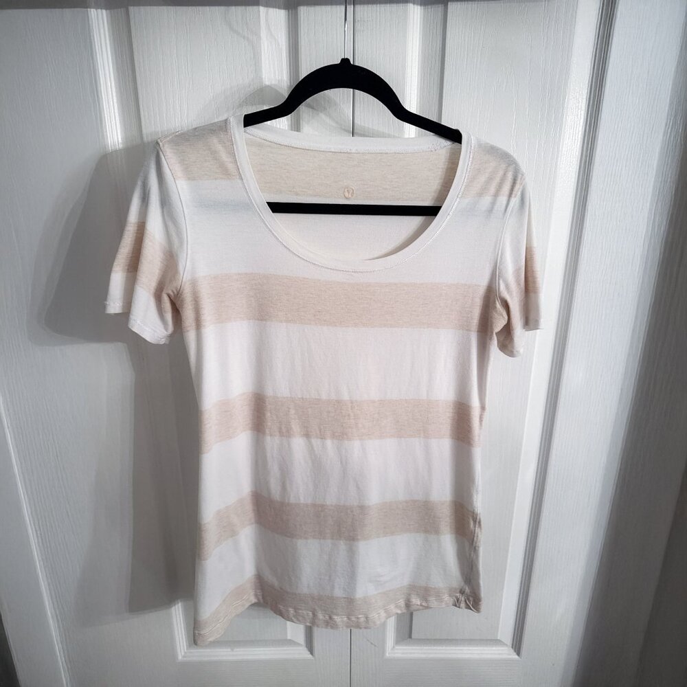 LULULEMON - Every Yogi Tee - Size 8